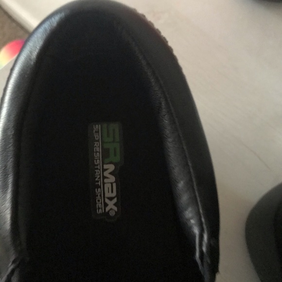 Slip resistant clogs - Picture 2 of 2